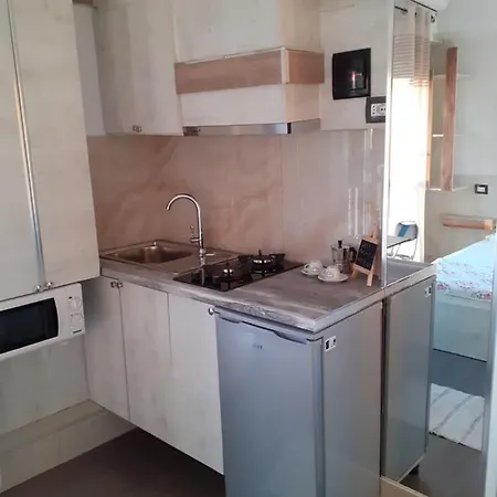 Tiny Apt * Vlorë