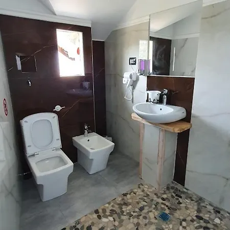 Tiny Apt *
