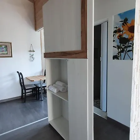 Appart hôtel Tiny Apt *